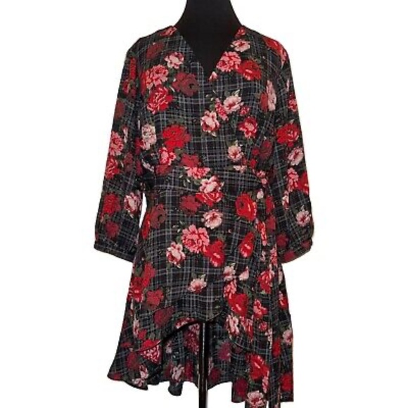NWT Torrid Wrap Blouse - Picture 1 of 9